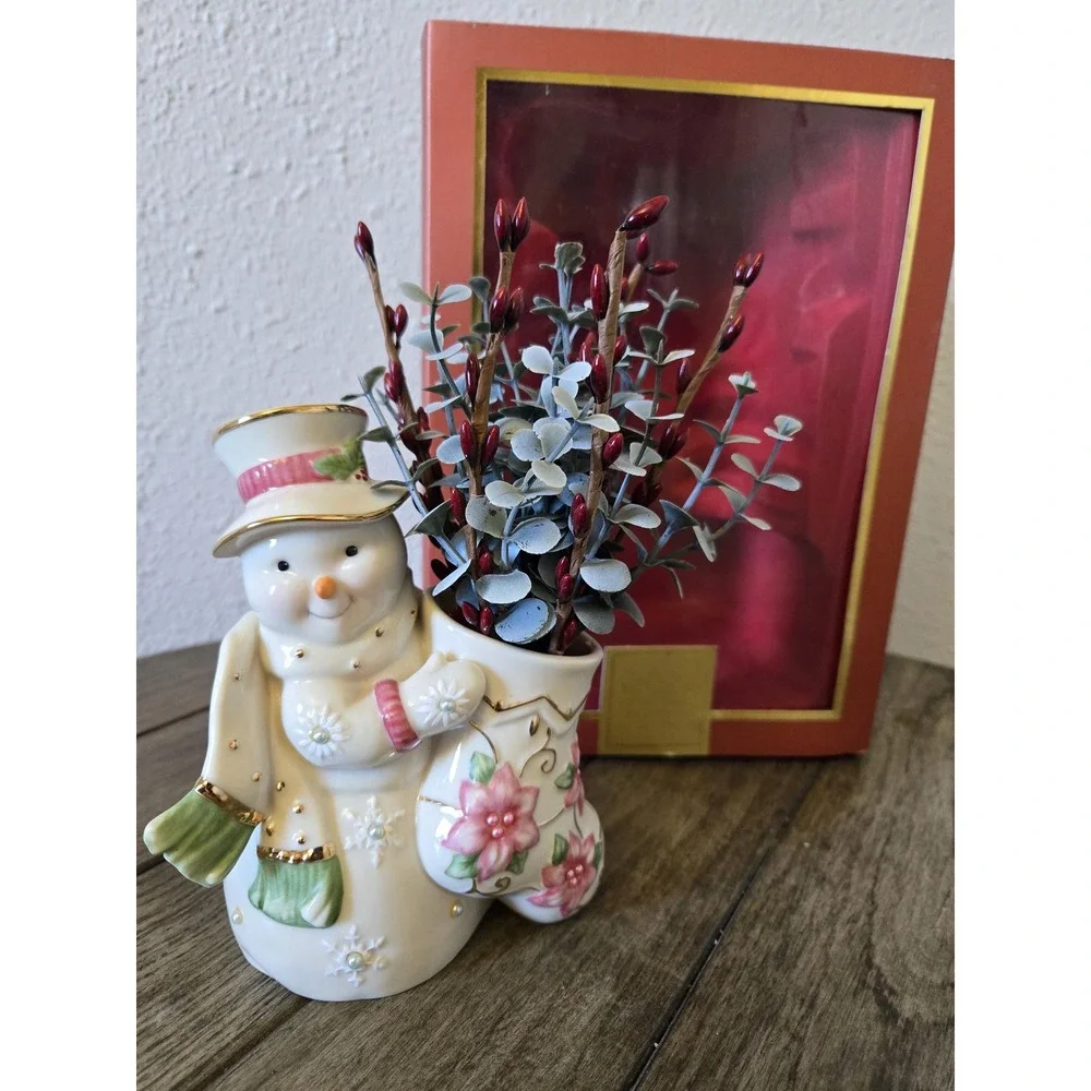 Lenox For The Holidays Petals And Pearls Snowman Christmas Porcelain Bud Vase
